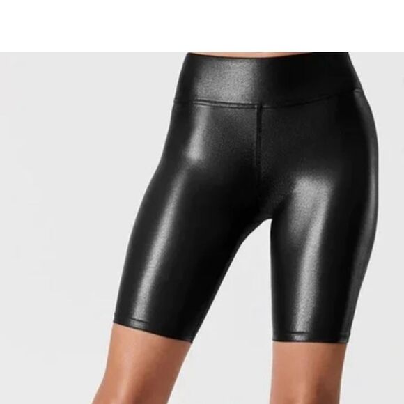 Carbon 38 High Rise Biker Short, Takara Shine, Black, Small - Picture 1 of 7